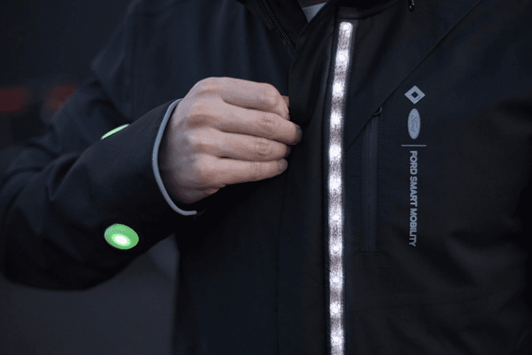 Une veste intelligente signée Ford