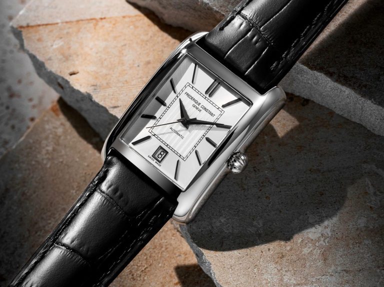 Une Classics Carrée Automatic pour Frédérique Constant