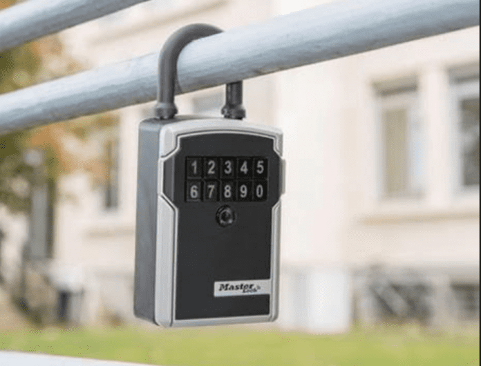 Master Lock lance le Select Access Smart avec anse