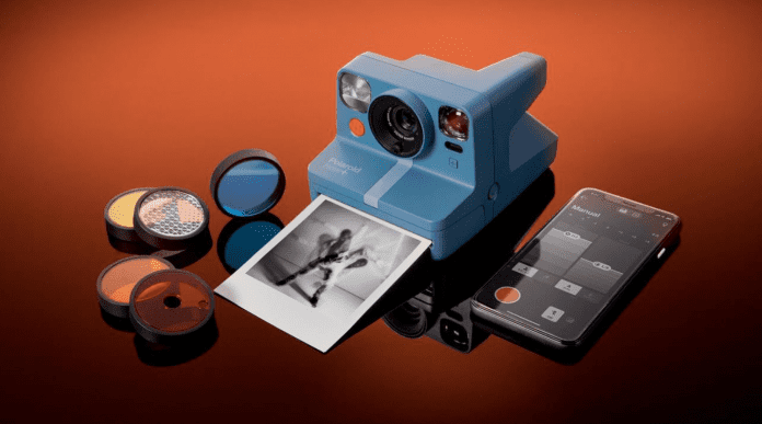 Polaroid présente son appareil photo Polaroid Now+