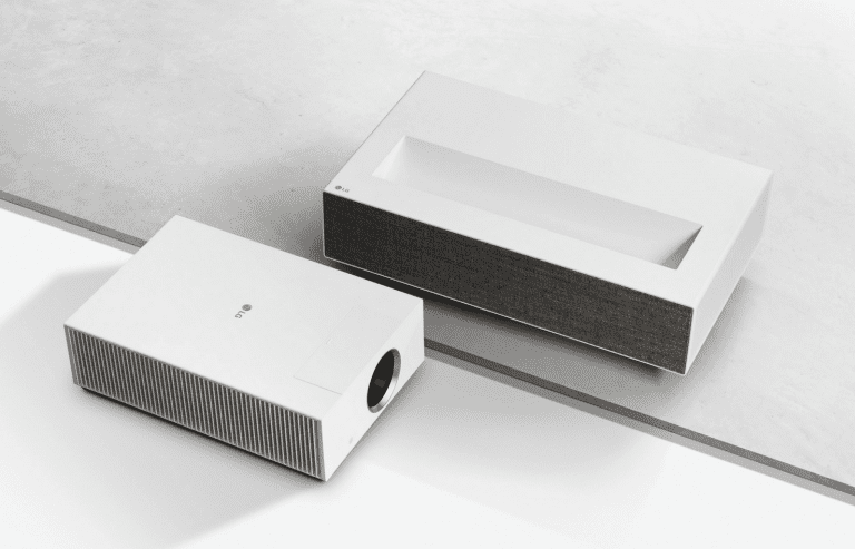 Le nouveau projecteur laser 4K de LG projette une image énorme directement depuis votre meuble TV