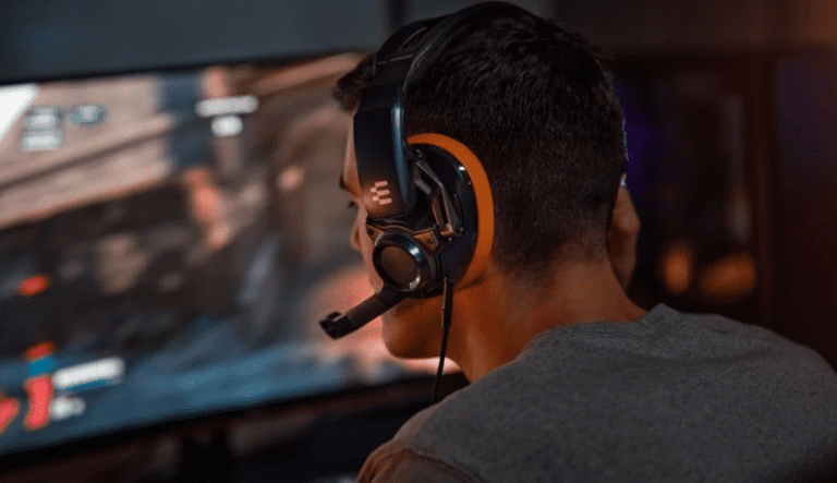 L’équipe Dota2 du Paris Saint-Germain esports PSG.LGD accueille EPOS comme partenaire audio officiel