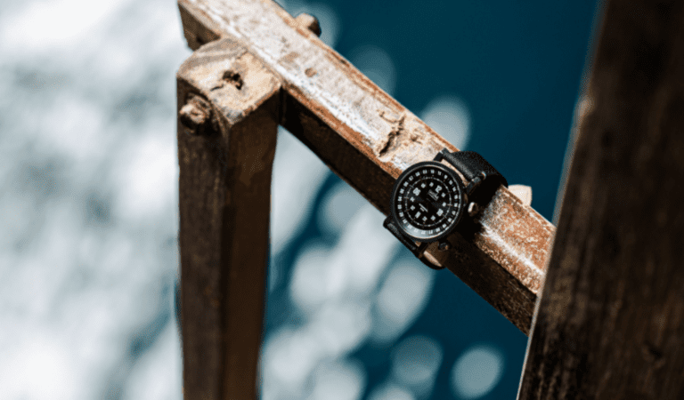 Gustave & cie présente son bracelet de montre en toile recyclée