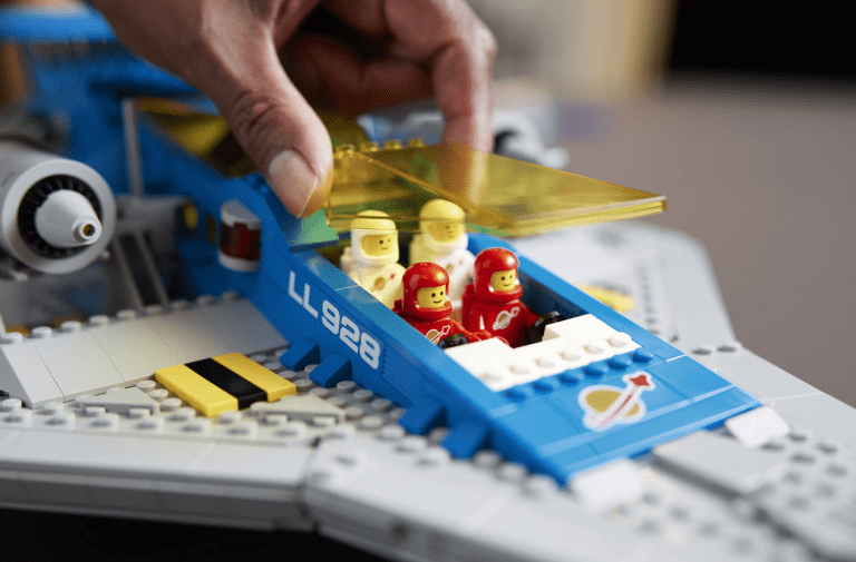Galaxy Explorer, Château des chevaliers… Lego dévoile des ensembles rétro pour son 90e anniversaire