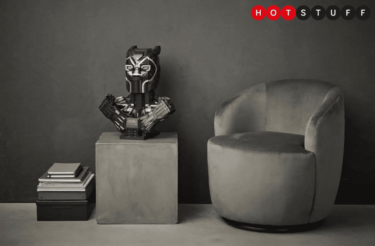 Le buste grandeur nature de Black Panther de Lego arrive juste avant la suite du film