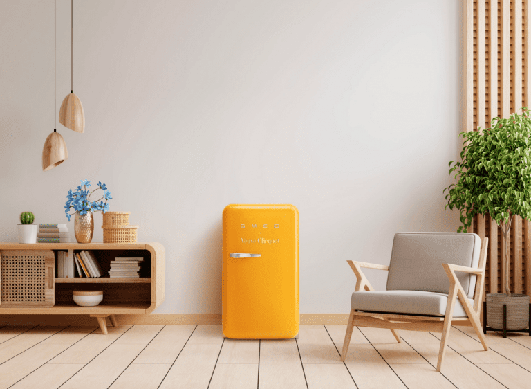 Smeg s’associe à Veuve Clicquot pour des réfrigérateurs en édition spéciale