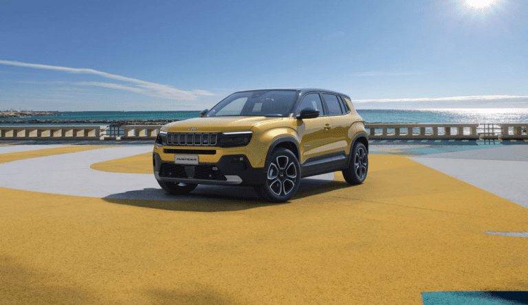 Commandes ouvertes pour la nouvelle Jeep Avenger, la première Jeep 100 % électrique