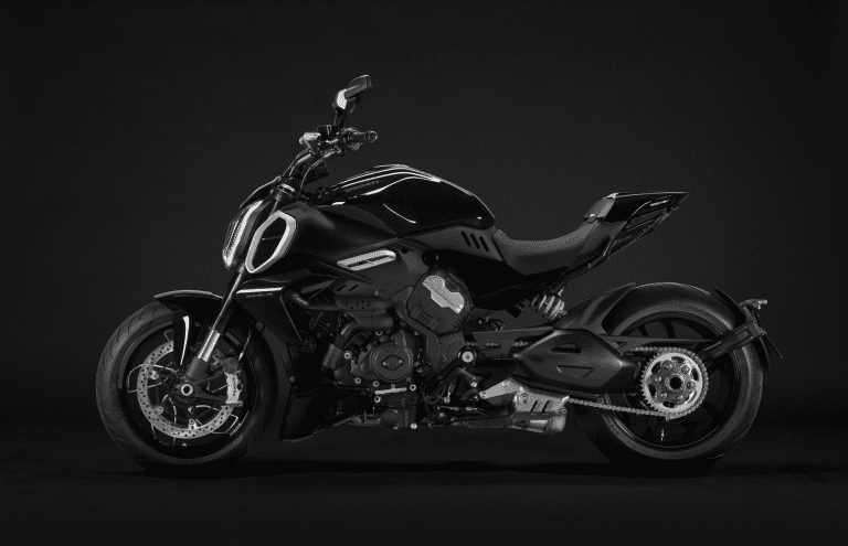 Le nouveau Diavel devient V4