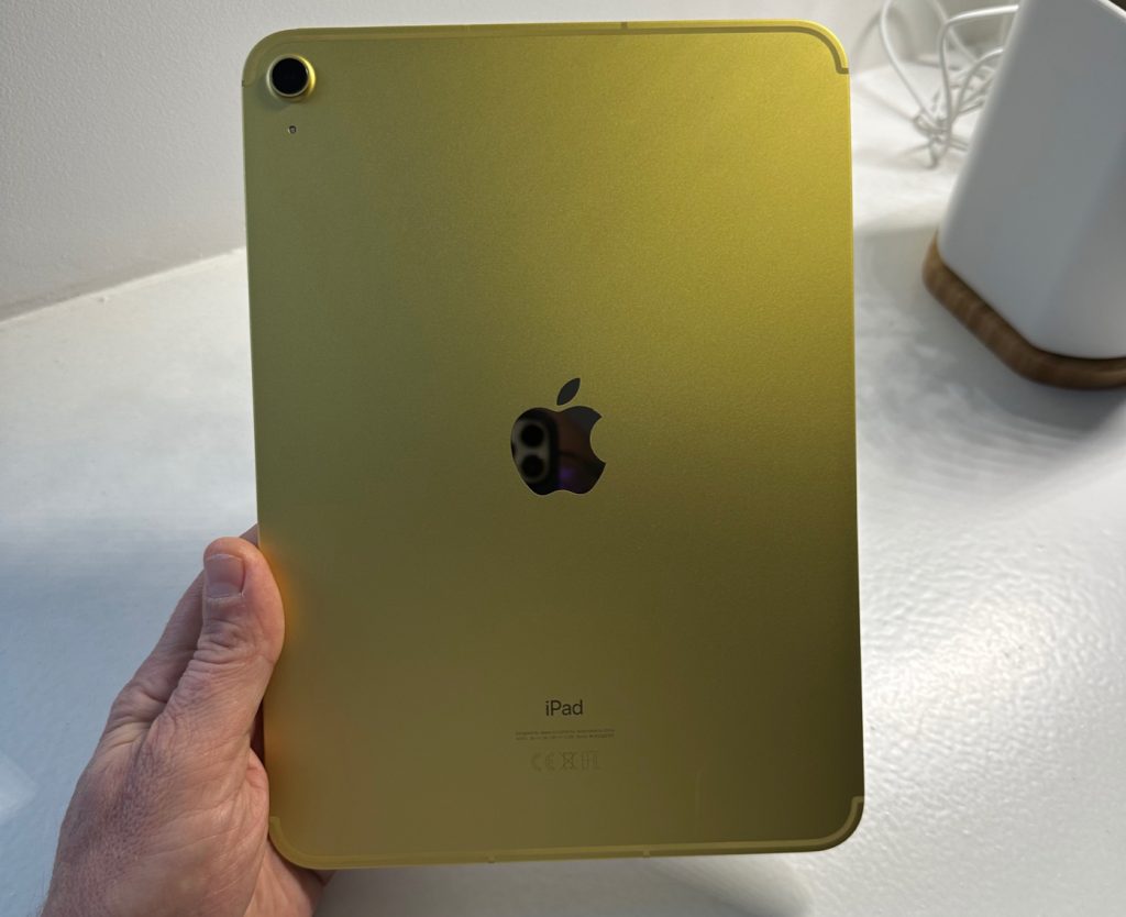 On a testé l'Apple iPad (10e génération, 2022) - STUFF Magazine
