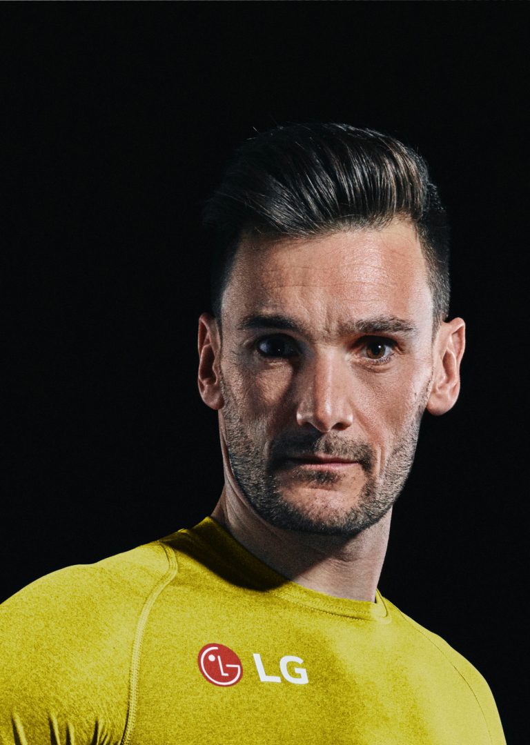 Hugo Llloris : “J’ai longtemps été un mordu de jeux vidéo de foot”