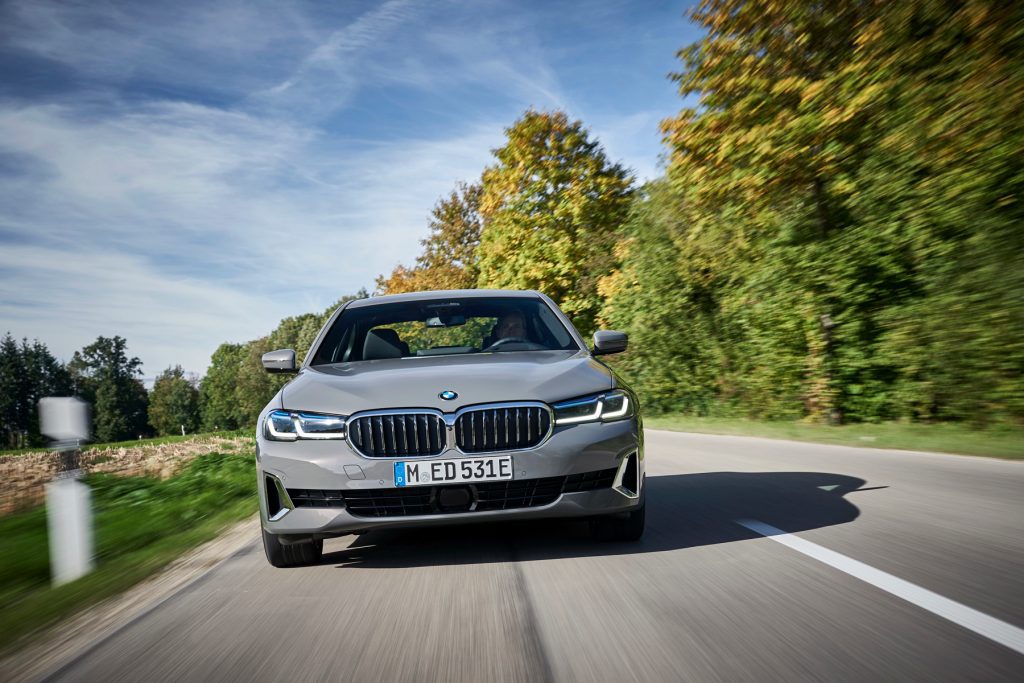 Essai - BMW 530e xDrive, entre plaisir et efficience - STUFF Magazine