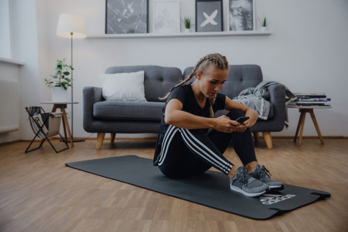 Adidas  lance le Fit From Home Challenge
