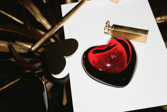 New Era x Saint Laurent : Heart of Glass pour la Saint-Valentin