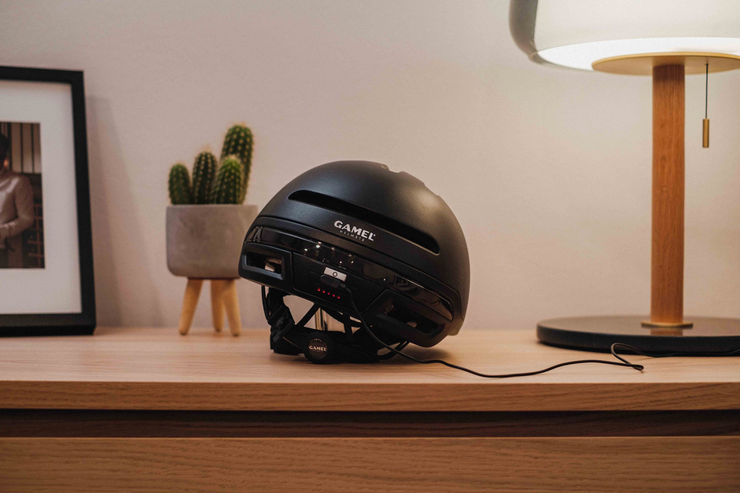 Gamel Des Casques V lo Lumineux Et Intelligents STUFF Magazine Gamel Des Casques V lo Lumineux Et Intelligents STUFF Magazine