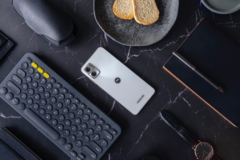 Motorola dévoile son moto e22i