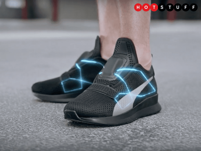 Puma dévoile ses sneakers FI auto-laçantes contrôlées par iPhone