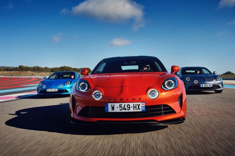 Essai : Pourquoi il faut acheter une Alpine A110 de toute urgence !