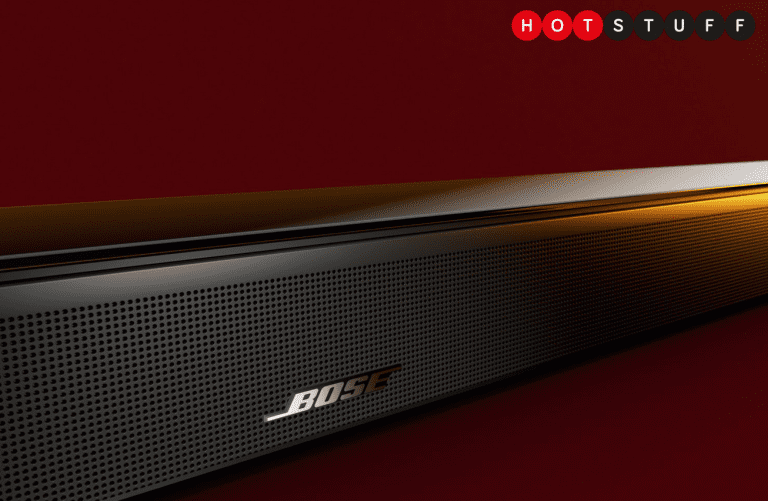 La barre de son Smart Ultra Soundbar de Bose intègre des fonctionnalités de dialogue Dolby Atmos et IA