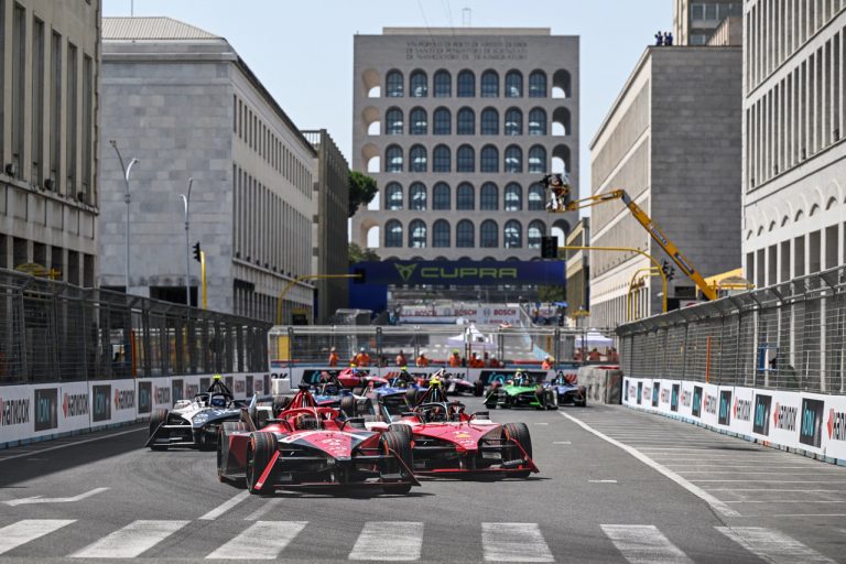 Formule E : des courses au cœur des plus grandes villes du monde