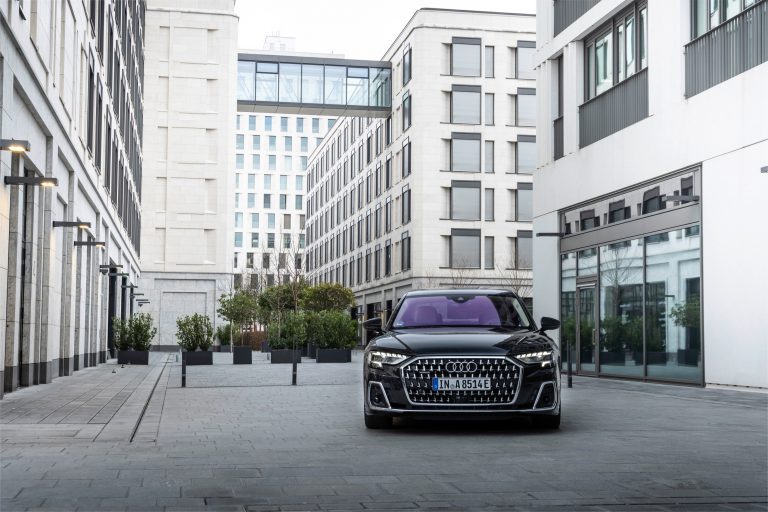 Essai – Audi A8L 60 TFSIe quattro : voyage en première classe