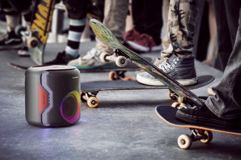 Sharp Party Speaker PS-921 : faites la fête !