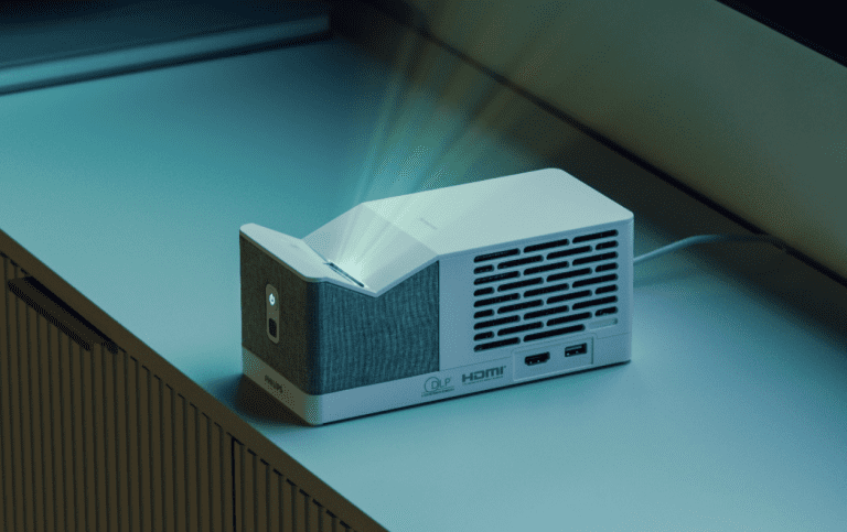 Un nouveau projecteur Philips Screeneo UL5 Smart pour 699 euros