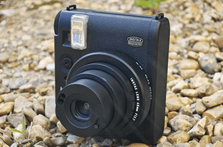 On a testé… Le Fujifilm Instax Mini 99