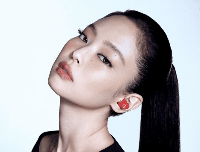 Beats by Dre : Jennie Stars nouveau visage de la campagne Solo Buds