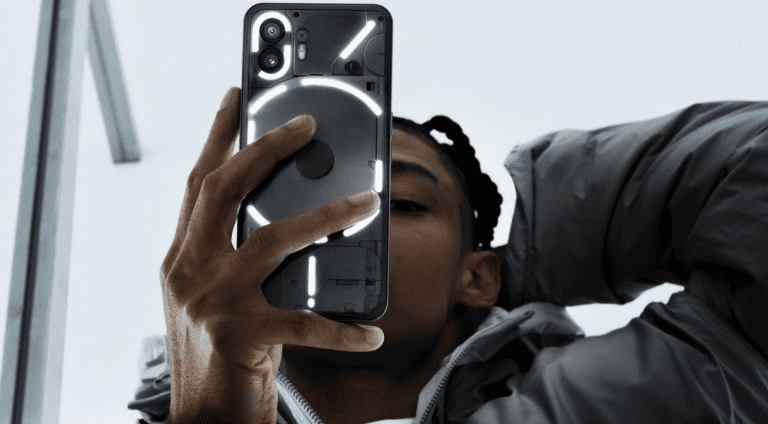 Soldes d’été : Nothing propose des promotions sur le Phone (2) et Phone (2a)