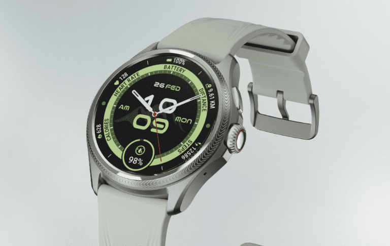 Une Mobvoi TicWatch Pro 5 Enduro bleu ardoise pour l’été