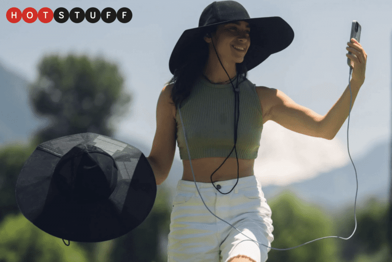 Cette folle capeline solaire pourrait être le gadget incontournable de cet été