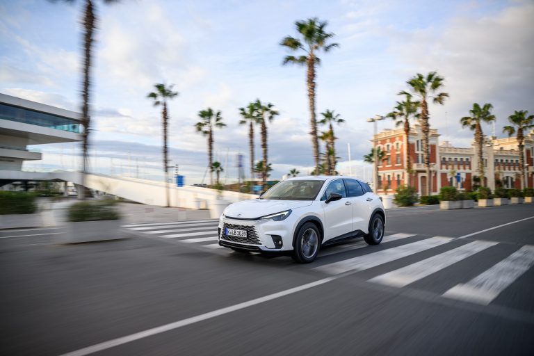 Lexus LBX, le petit hybride premium