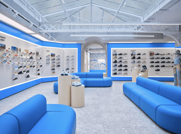Hoka ouvre sa nouvelle destination running dans le quartier du Marais, à Paris