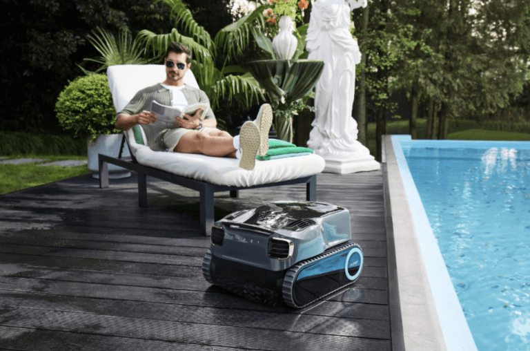 Aiper Scuba X1 Pro Max , le robot nettoyeur de piscine ultime