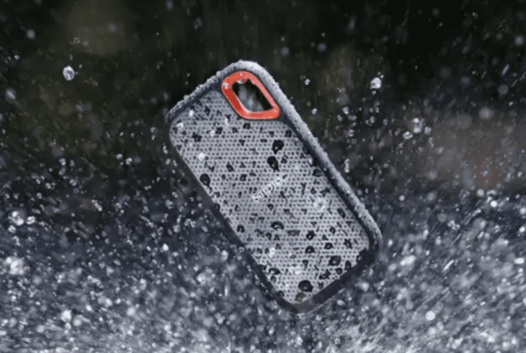 Les 4 indispensables tech à glisser dans vos bagages cet été