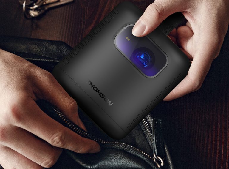 Thomson Go Project Vega PG35B, le vidéoprojecteur prêt à tout