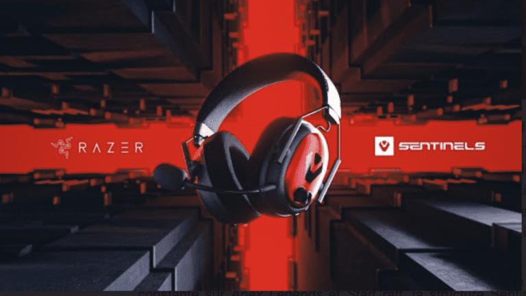 Un casque BlackShark V3 Pro à l’effigie de l’équipe Sentinels.