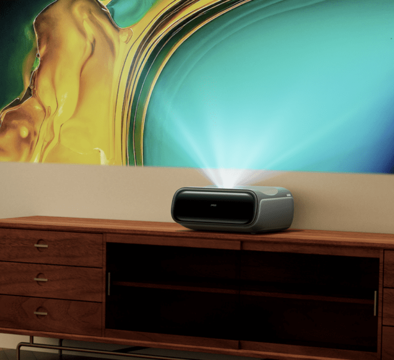 JMGO lance le O2S Ultra, le projecteur tri-laser à ultra-courte focale compact le plus avancé du marché