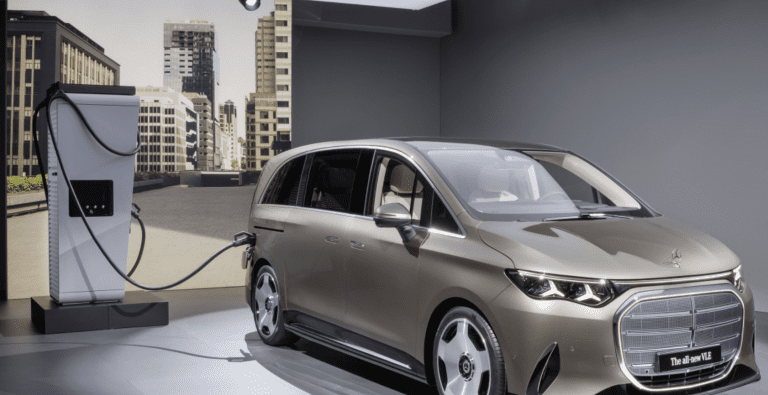 Les nouvelles montres Stretto d’Orient, aux couleurs éclatantes, sont parfaites pour l’été (quand il arrivera)