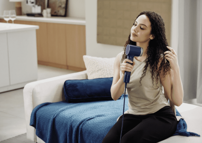 Laifen dévoile le sèche-cheveux Neo Special combinant un séchage haute vitesse en trois minutes et des cheveux plus sains