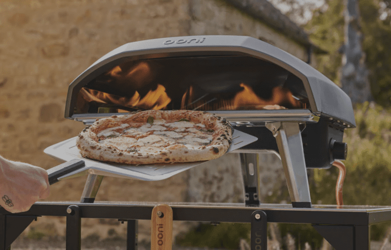 Ooni : une pierre rotative pour les pizza maison