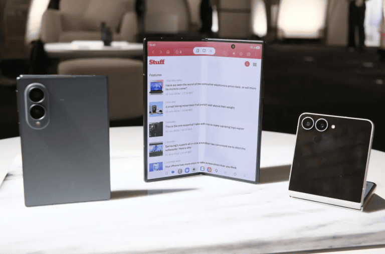 On a testé les trois nouveaux téléphones pliables de Samsung, et voici celui que l’on achèterait